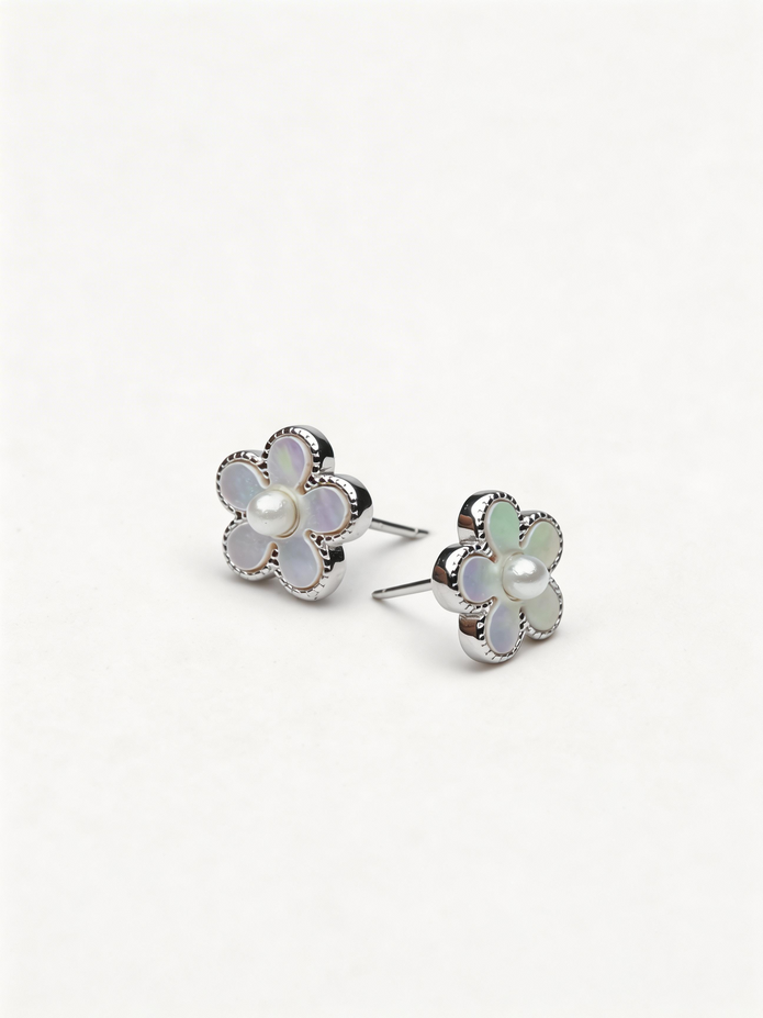 Nilo Pearl Blossom Stud Earrings