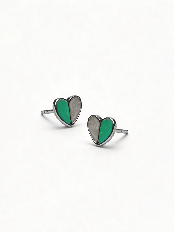 Nilo Half-Tone Heart Stud Earrings