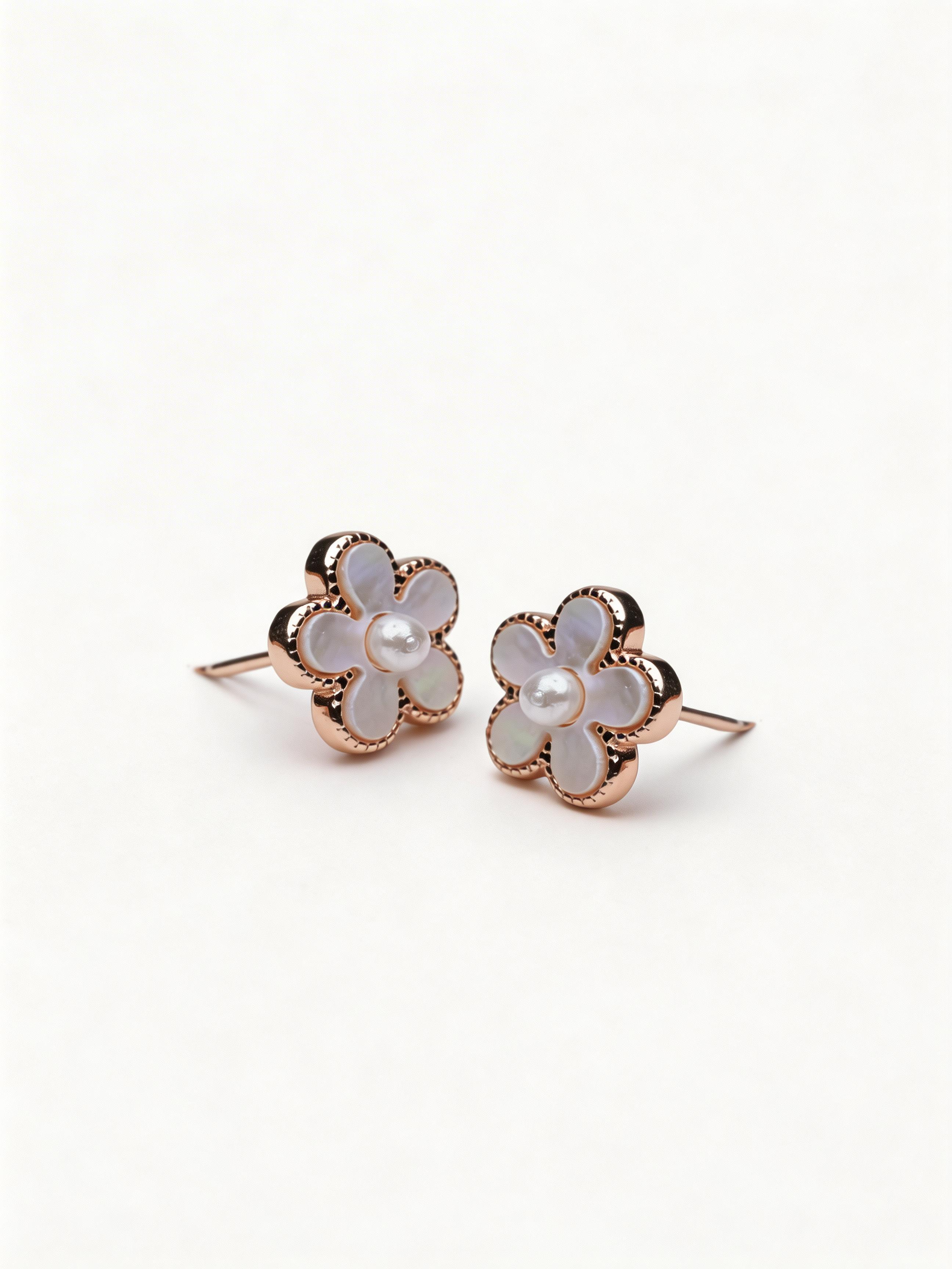 Nilo Pearl Blossom Stud Earrings