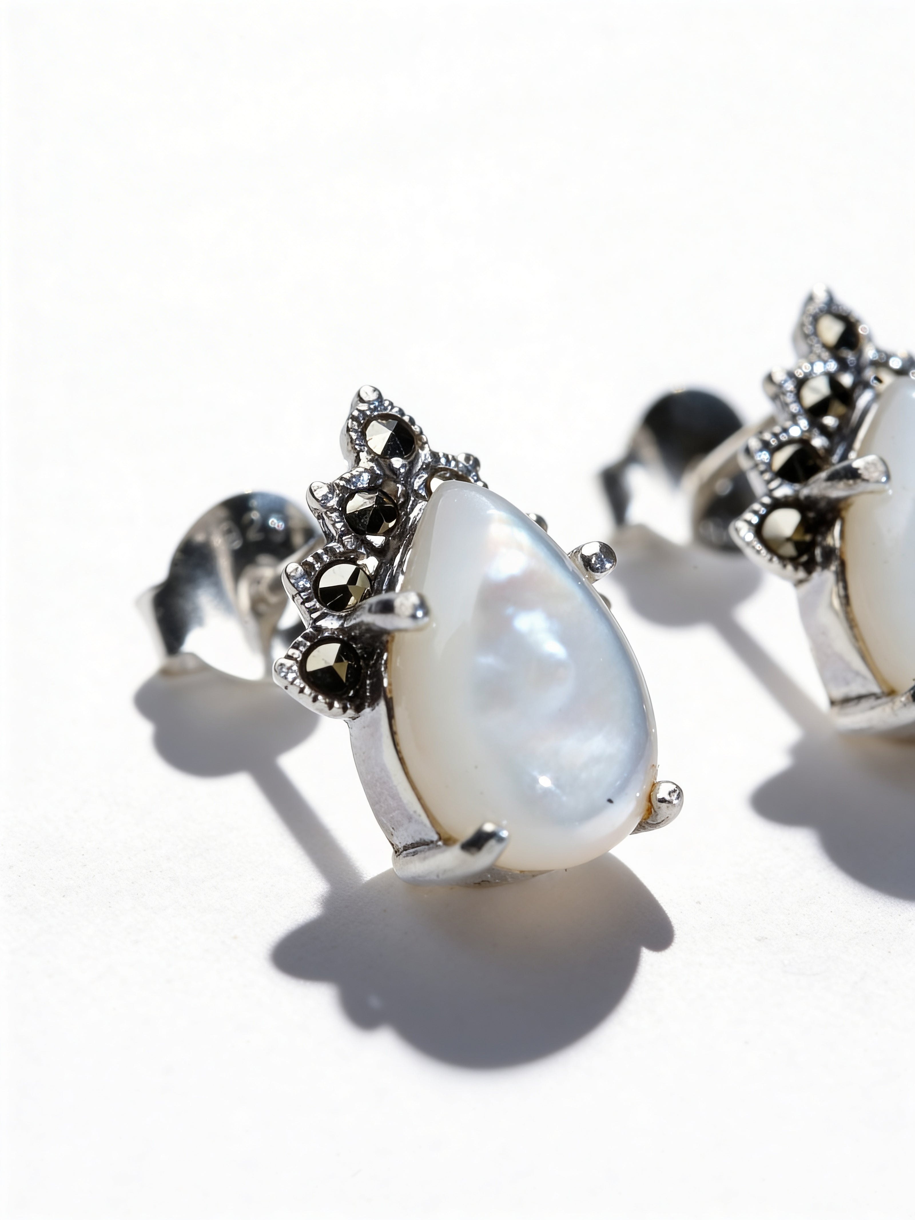 925 Pearl Teardrop Vintage Studs