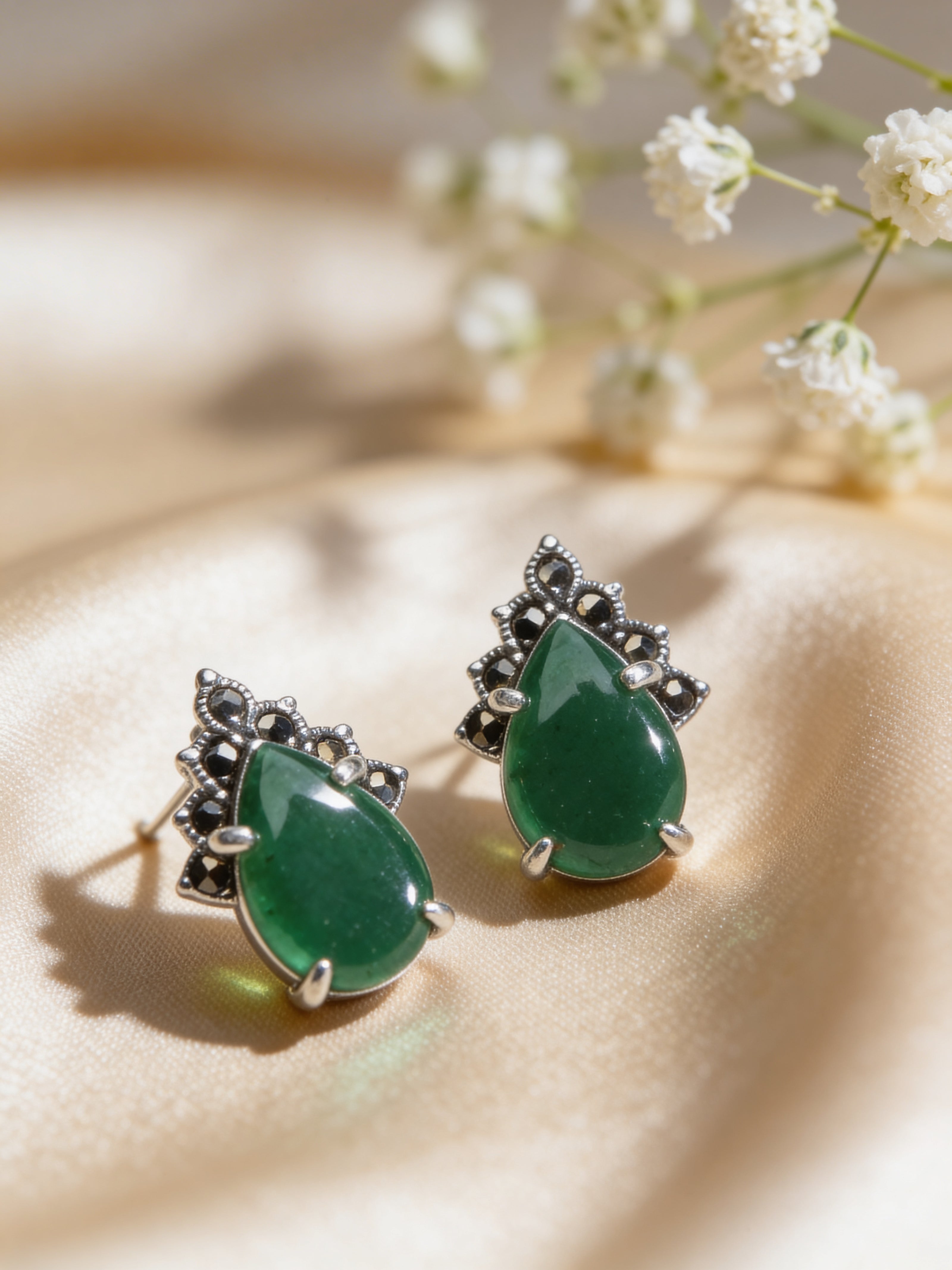 925 Emerald Teardrop Vintage Studs