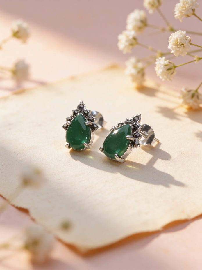 925 Emerald Teardrop Vintage Studs