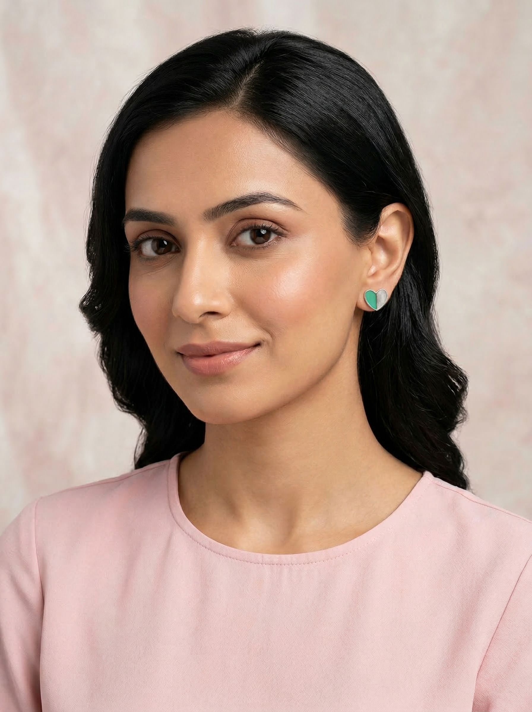 Nilo Half-Tone Heart Stud Earrings